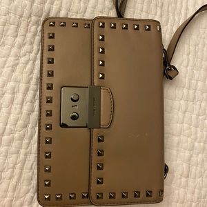 Michael Kors crossbody clutch